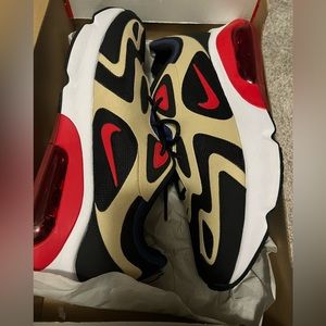 Men’s Nike Airmax 200